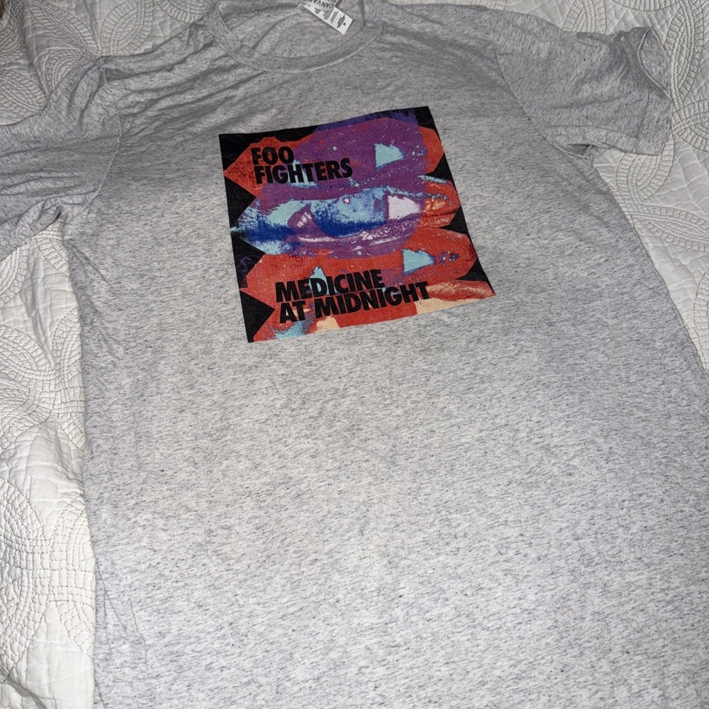 Foo Fighters Medicine At Midnight 2020 Album Logo Gray T Shirt Size Medium